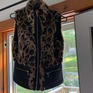 Gi Sono by Cavalini vest- faux fur and leather